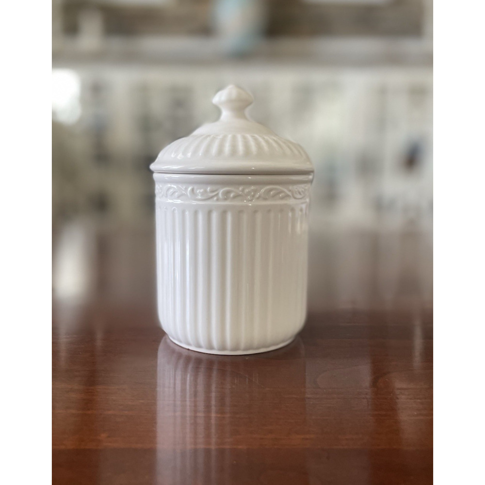 Mikasa Canister Italian Countryside Cream Porcelain Size 5.5 x 3.5